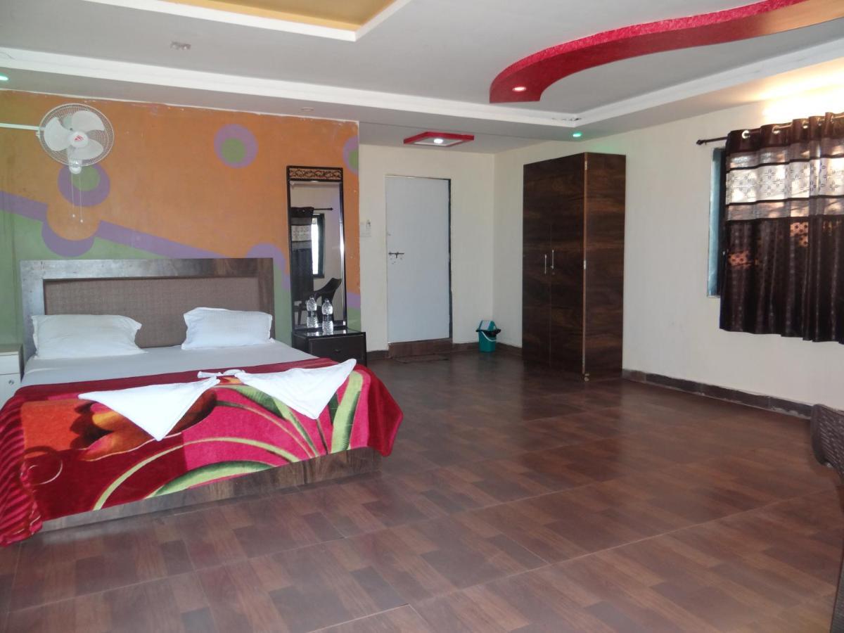Exotic Valley Hotel Mahabaleshwar Bagian luar foto